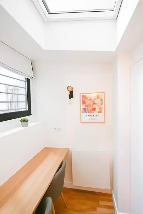 We Parisian The Marais Cozy Home 0*, パリ フランス