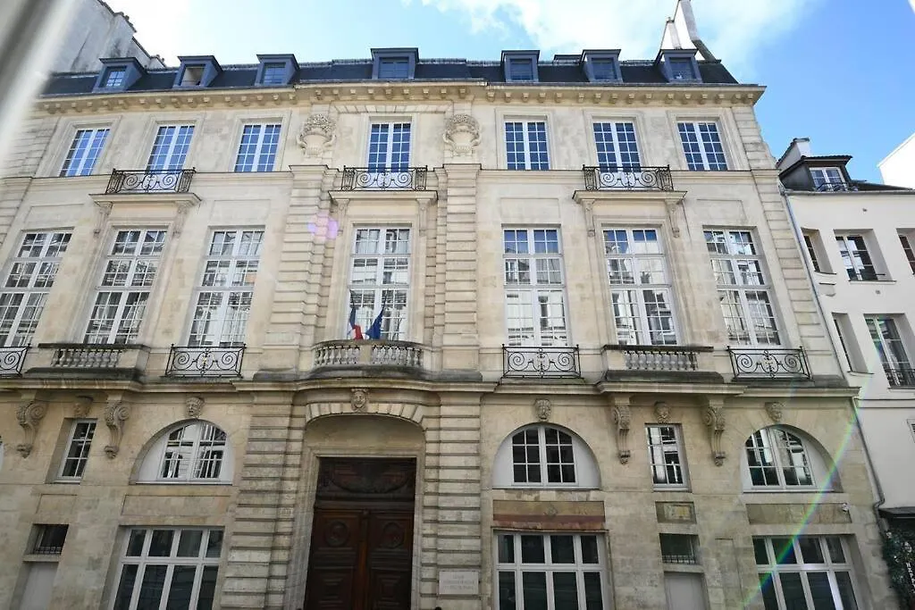 We Parisian The Marais Cozy Home フランス